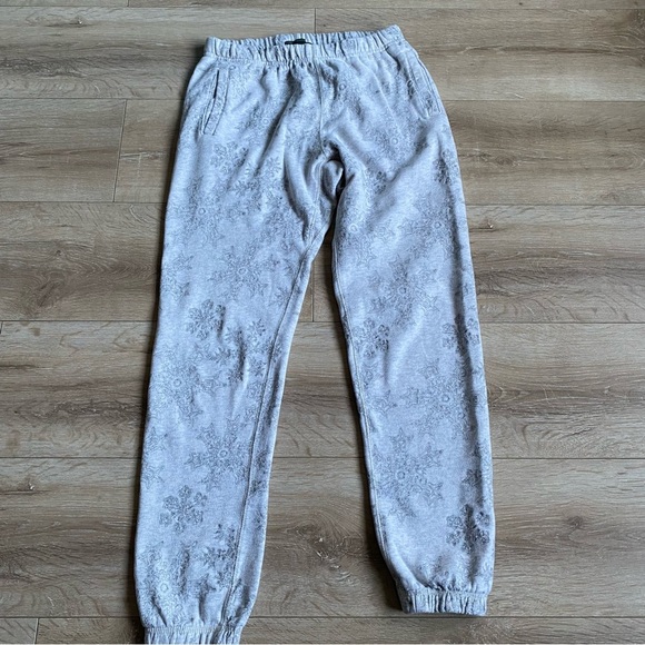 Roots Hoodie joggers zipup sweater snowflake sweat pants outfit - Picture 9 of 16